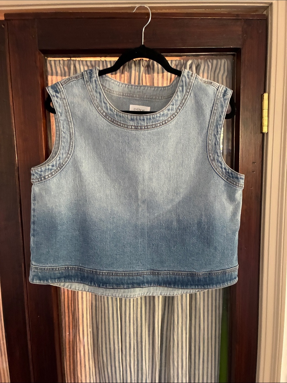 Evereve Light Blue Denim Sleeveless Crop Tank